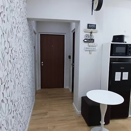 Orfeo ベッド・アンド・ブレックファスト 3*